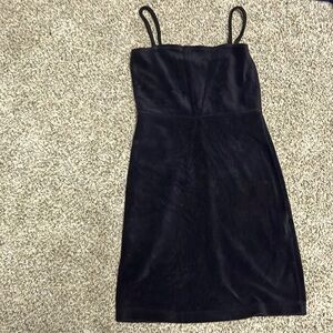 Black dress forever 21 size: small worn once!